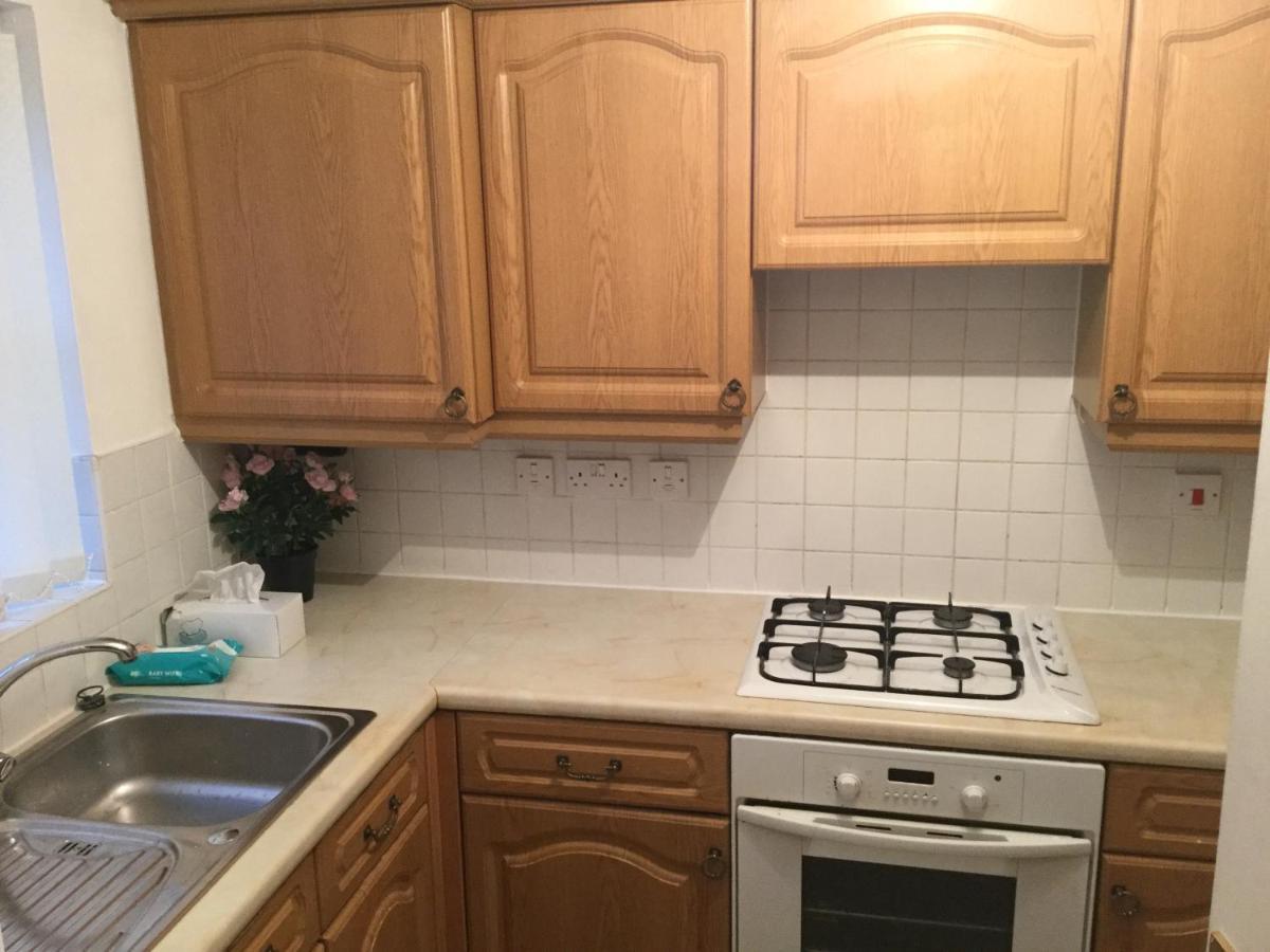 Apartamento Quiet Residential Area Within Easy Reach Of Town